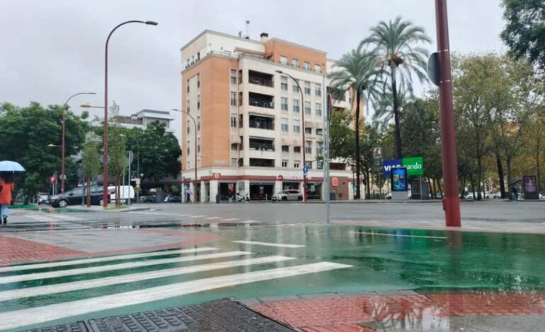 ATROPELLO MORTAL | Muere un hombre tras un grave atropello en Sevilla: fue arrastrado 3,5 kilómetros en los bajos del coche