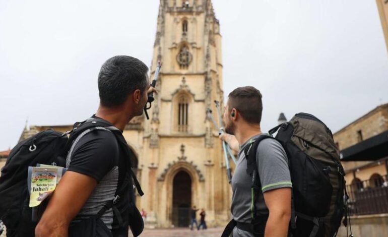 El Camino Primitivo se globaliza y ya atrae a más chinos que franceses