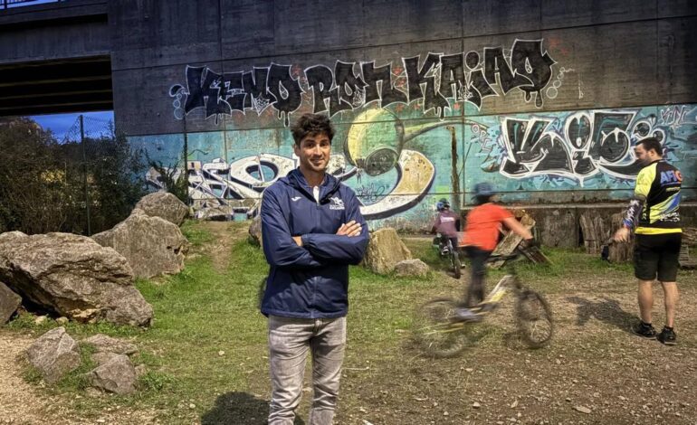 VÍDEO: Javi Alonso, gijonés y seleccionador nacional de trial vuelve del mundial de Arabia Saudí con 11 medallas