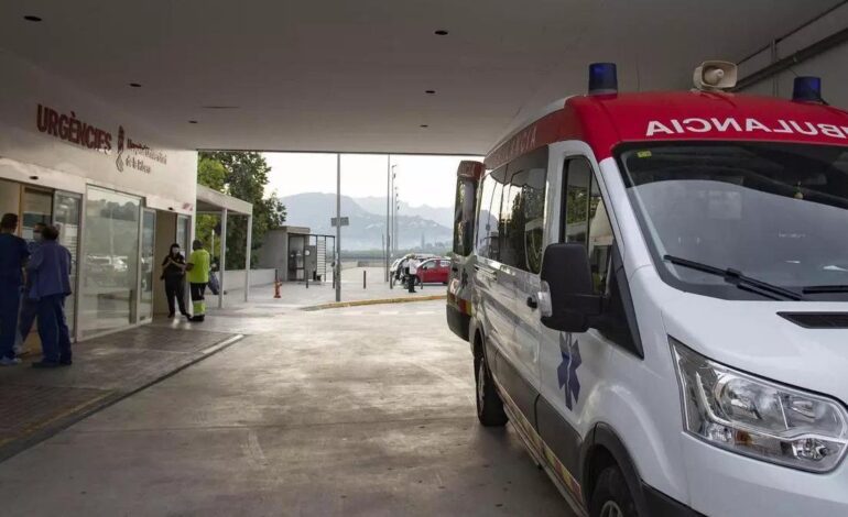 NIÑA ALZIRA | Los padres de la niña de Alzira fallecida dicen que fue dada de alta en la clínica tras estar cuatro horas en observación y con problemas