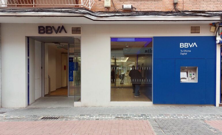 Si cobras más de 1.200 €, todos estos bancos están dispuestos a pagarte varios cientos de euros el próximo año