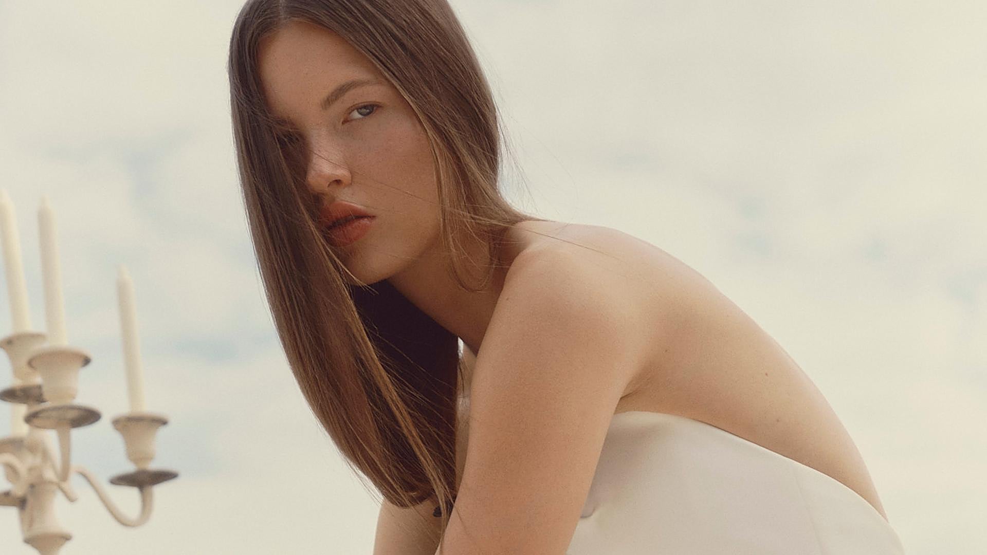 Brazos firmes a cualquier edad: cuatro cremas que tonifican