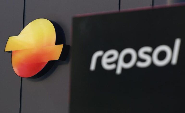 Repsol estudia una fusión con APA para sacar a bolsa en Estados Unidos su negocio de extracción