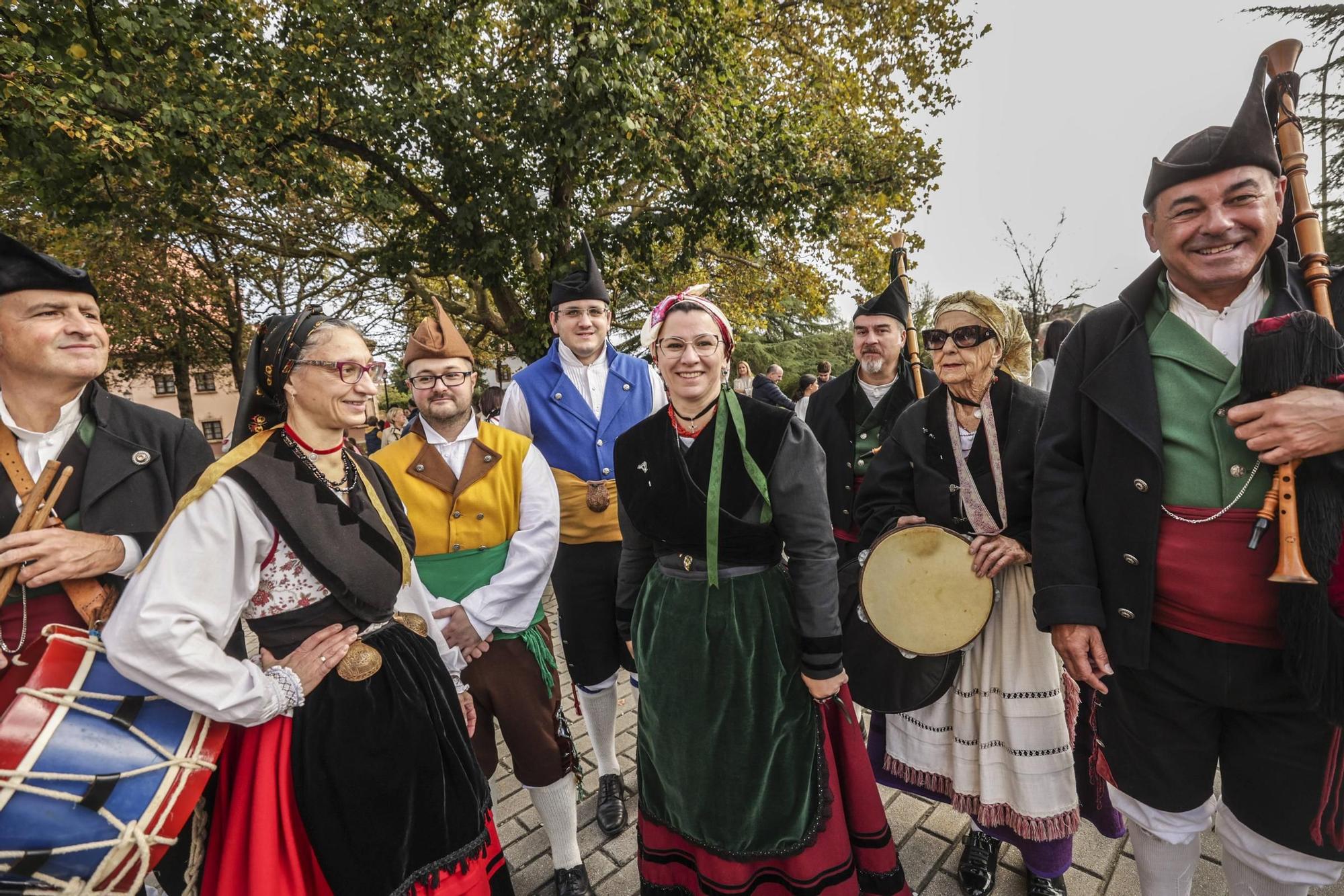 Santullano, en Oviedo, prepara castañas asadas por 450