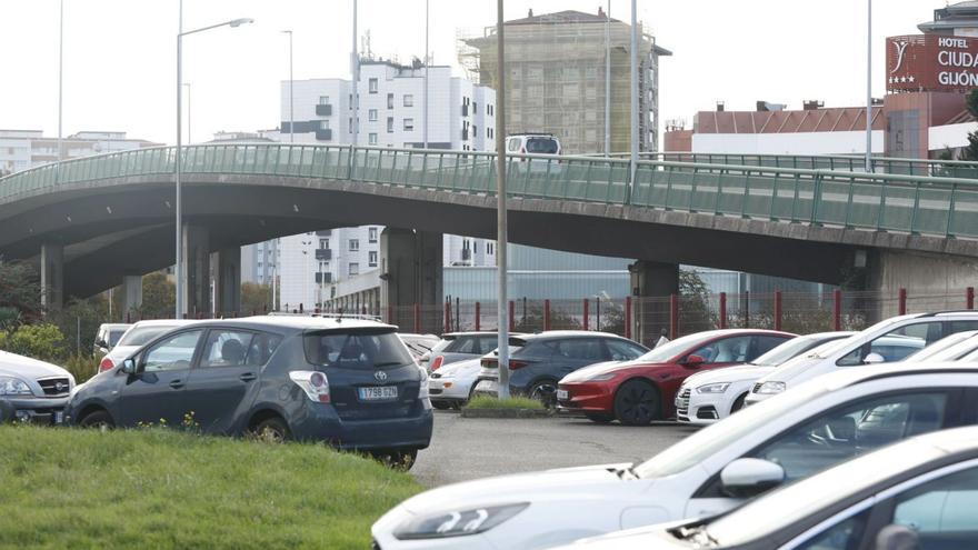 El derribo de Carlos Marx arranca con los primeros estudios sobre el terreno