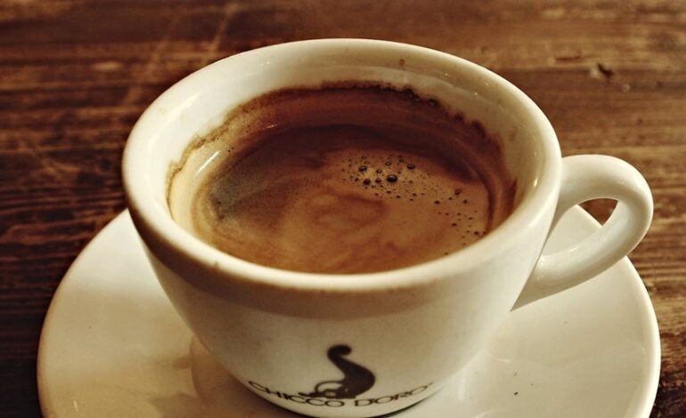 Beber no más de 4 tazas de café nos regala 5 años más de vida