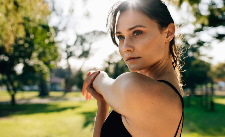 Si fuese principiante en calistenia y empezase a entrenar en casa, empezaría por ganar fuerza de agarre así