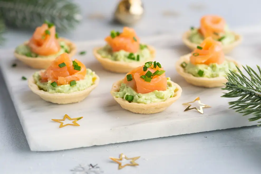 Canapés de salmón y aguacate