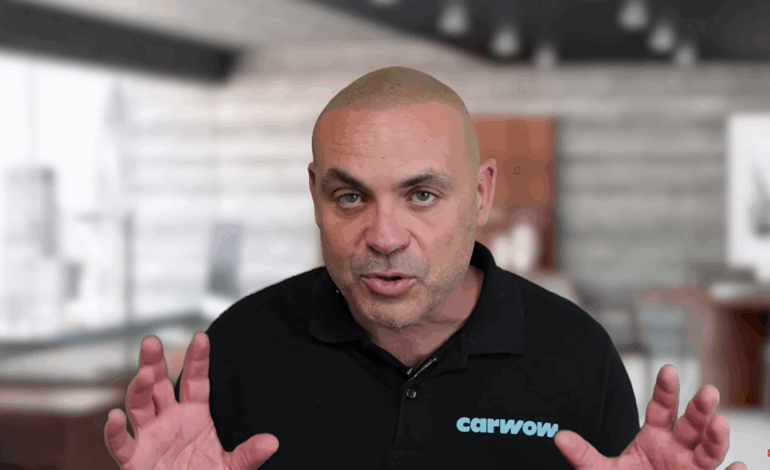 «No hay un problema con los triángulos»: un experto desmonta la imposición de la DGT con la baliza V16