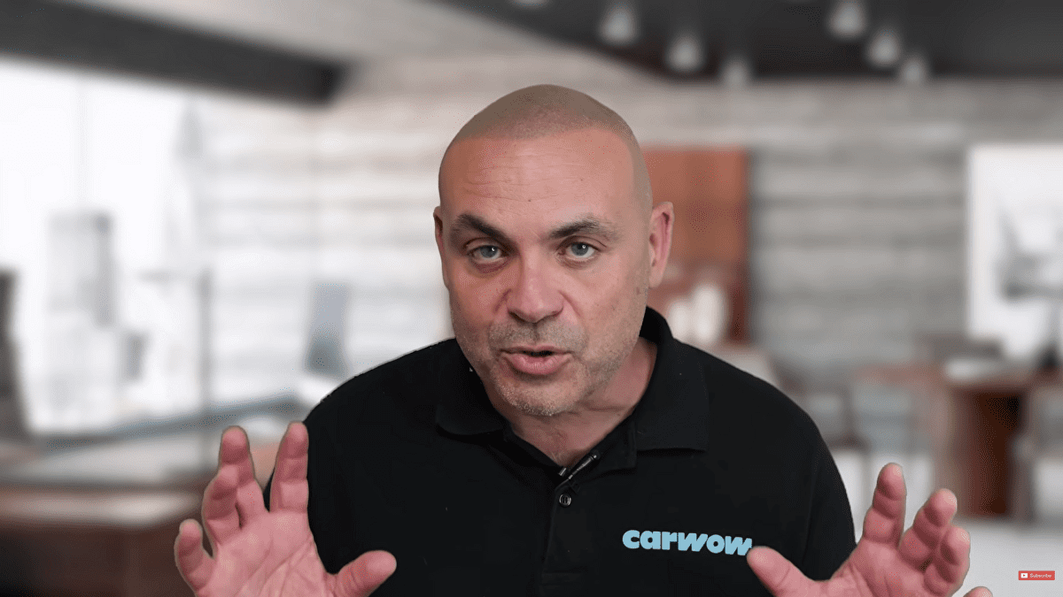 «No hay un problema con los triángulos»: un experto desmonta la imposición de la DGT con la baliza V16