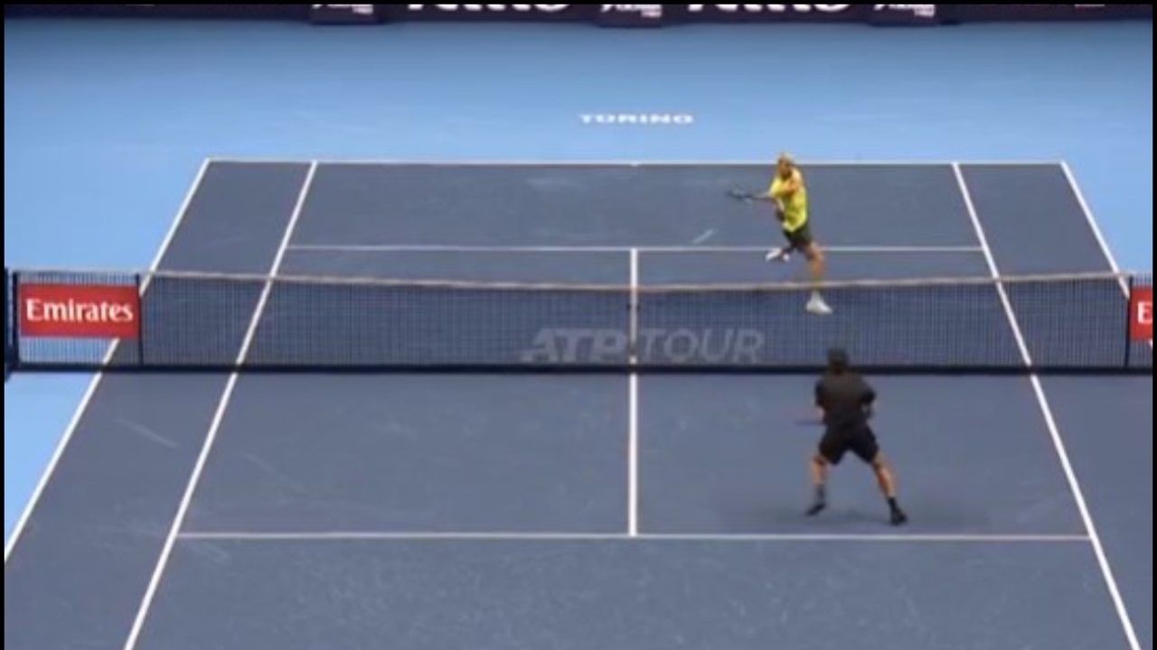 ¡Alcaraz ha vuelto! Inverosímil punto de Carlos ante De Miñaur en su debut en las Nitto ATP Finals