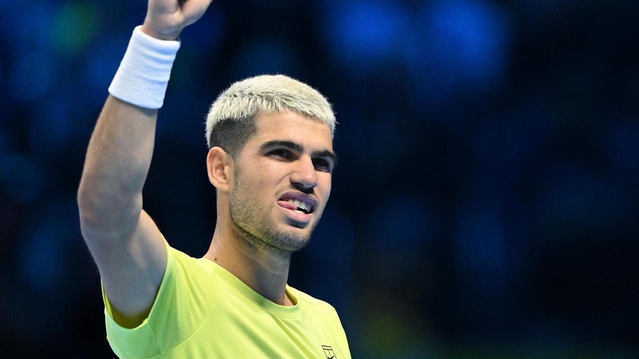 Carlos Alcaraz se mete en las semifinales de las ATP Finals