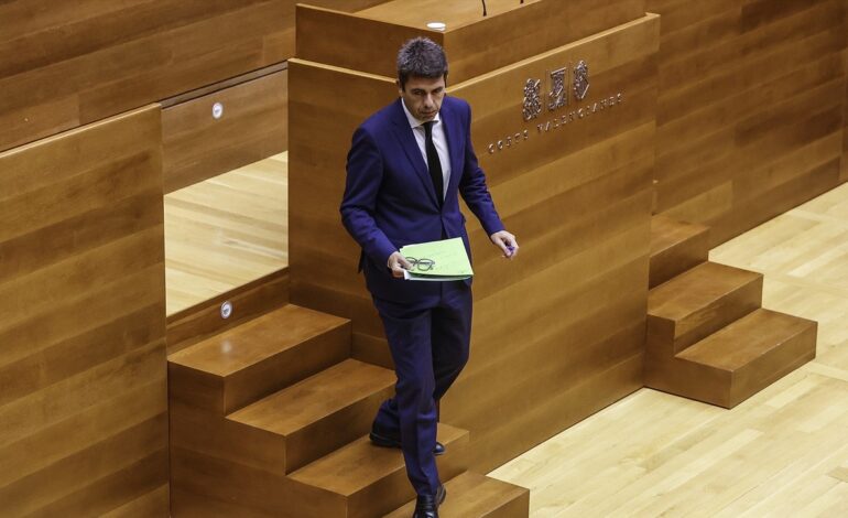 ¿Qué supone que se mantenga como diputado y aforado?