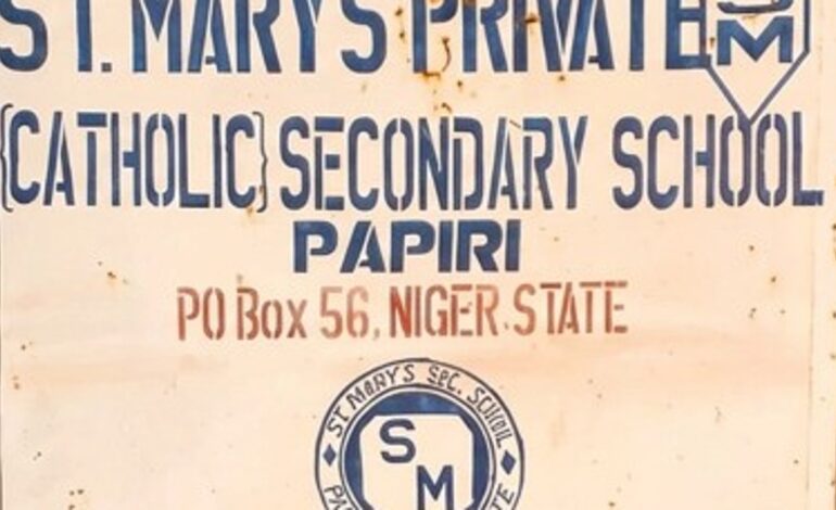 50 de los 300 niños secuestrados en una escuela católica de Nigeria han logrado escapar