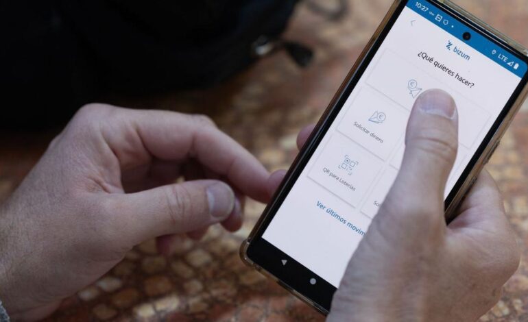 HACIENDA BIZUM | Hacienda amplía su radar y podrá monitorizar a partir de 2026 todos los pagos con Bizum y tarjeta