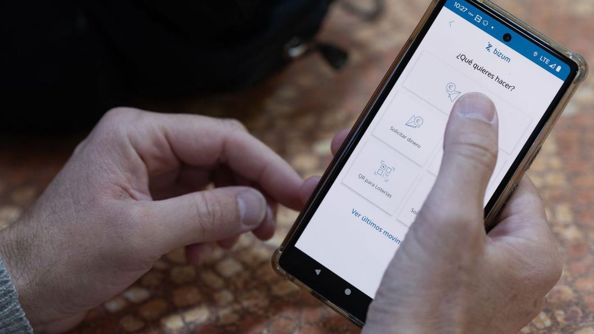 HACIENDA BIZUM | Hacienda amplía su radar y podrá monitorizar a partir de 2026 todos los pagos con Bizum y tarjeta