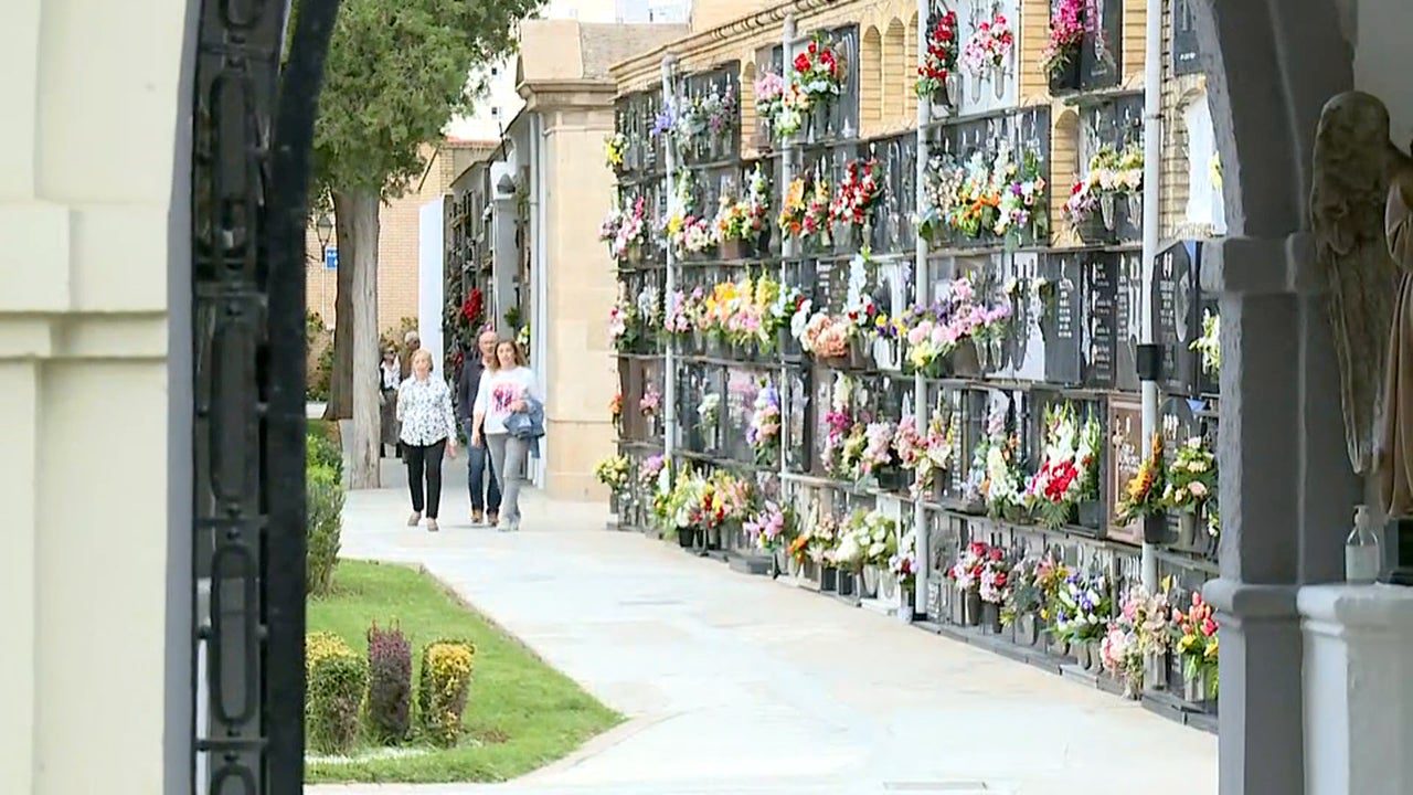 Los cementerios de la DANA recuperan la normalidad