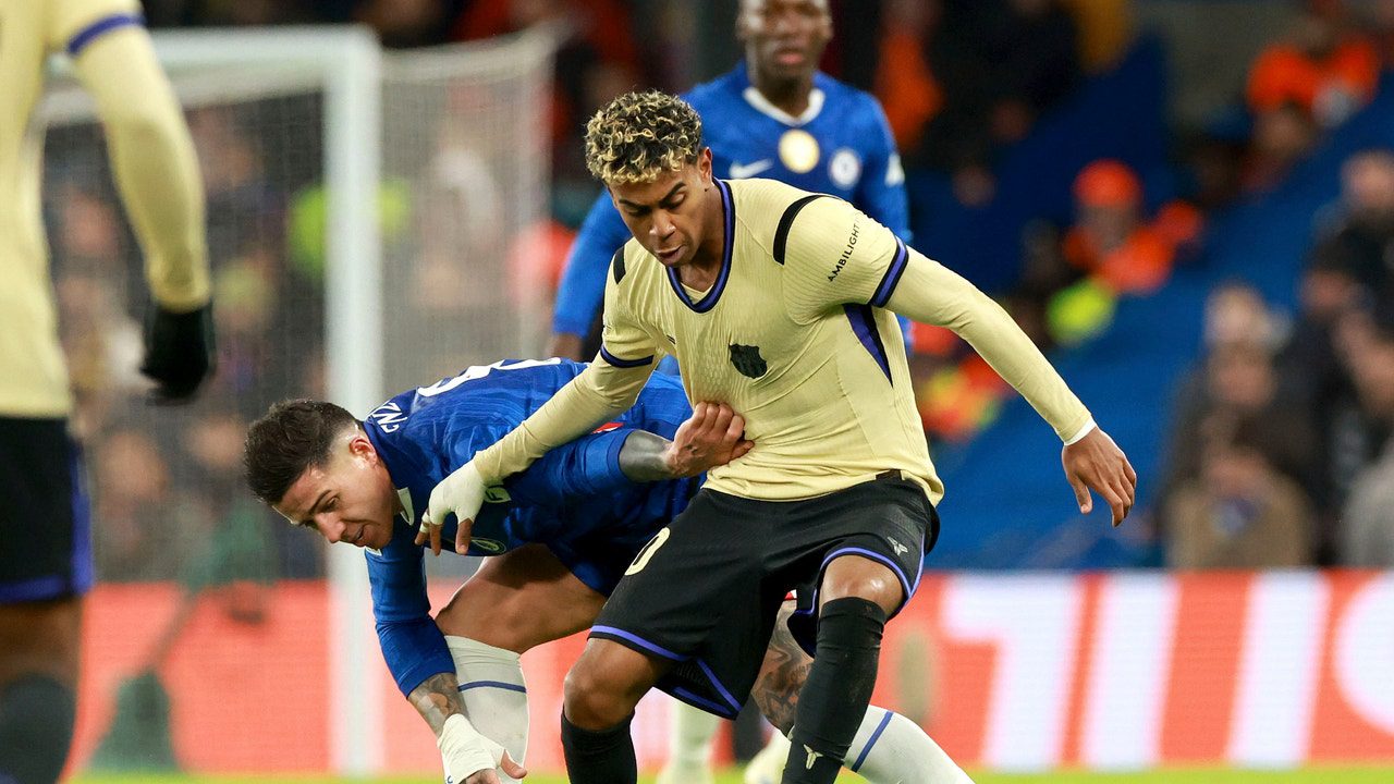 Araújo ‘abandona’ y el Chelsea destruye al Barça