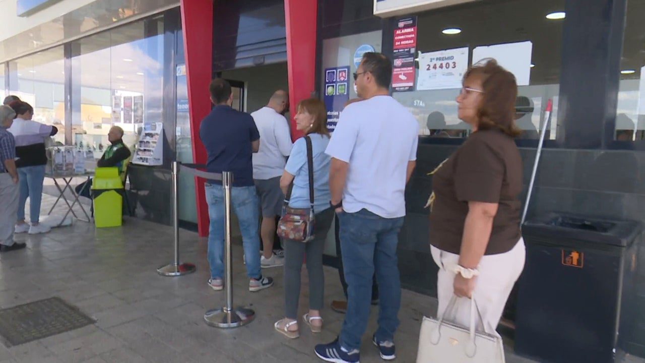 la gasolinera de Tenerife es parada obligada antes del sorteo de Navidad