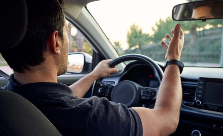 hombres contra mujeres al volante
