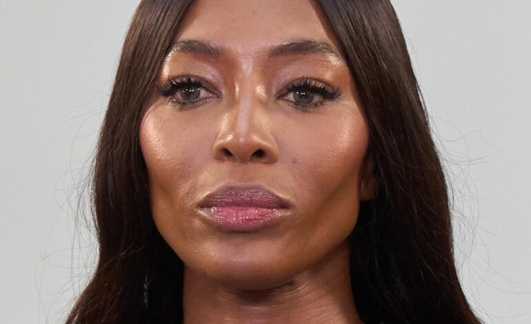 Contornos de ojos con acción global para conseguir una mirada joven