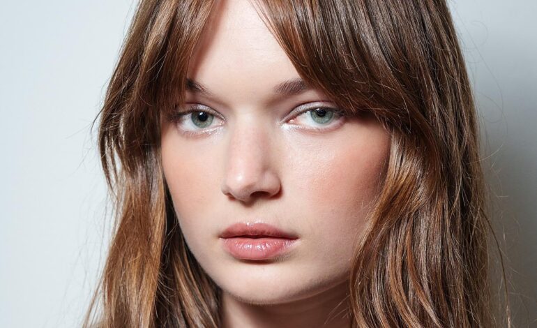 Estos son los cortes de pelo que afinan el rostro: del mariposa al clavicut