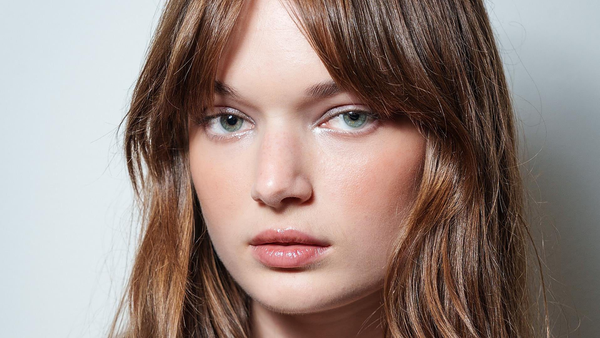 Estos son los cortes de pelo que afinan el rostro: del mariposa al clavicut