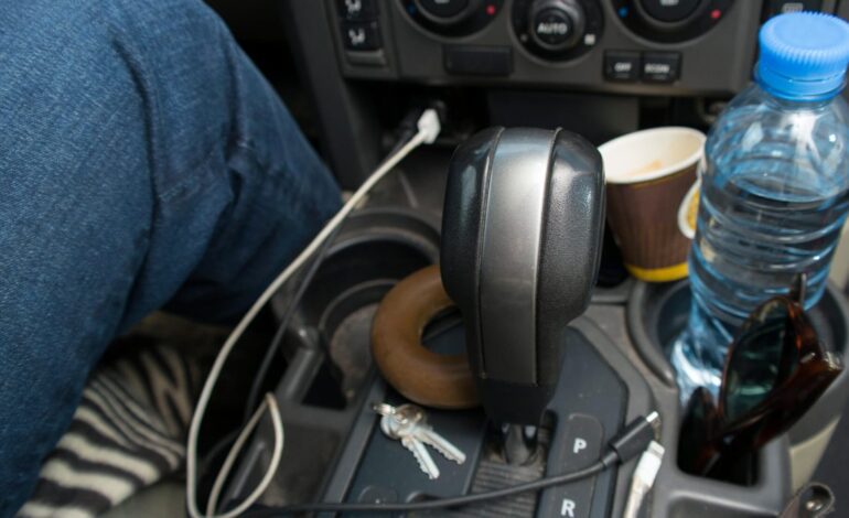 estas dos cosas, que todos guardamos en el coche, podrían ser un problema