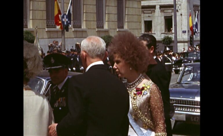 Cuando la duquesa de Alba puso en marcha una colecta para que los españoles donaran dinero a la boda del rey Juan Carlos con Sofía