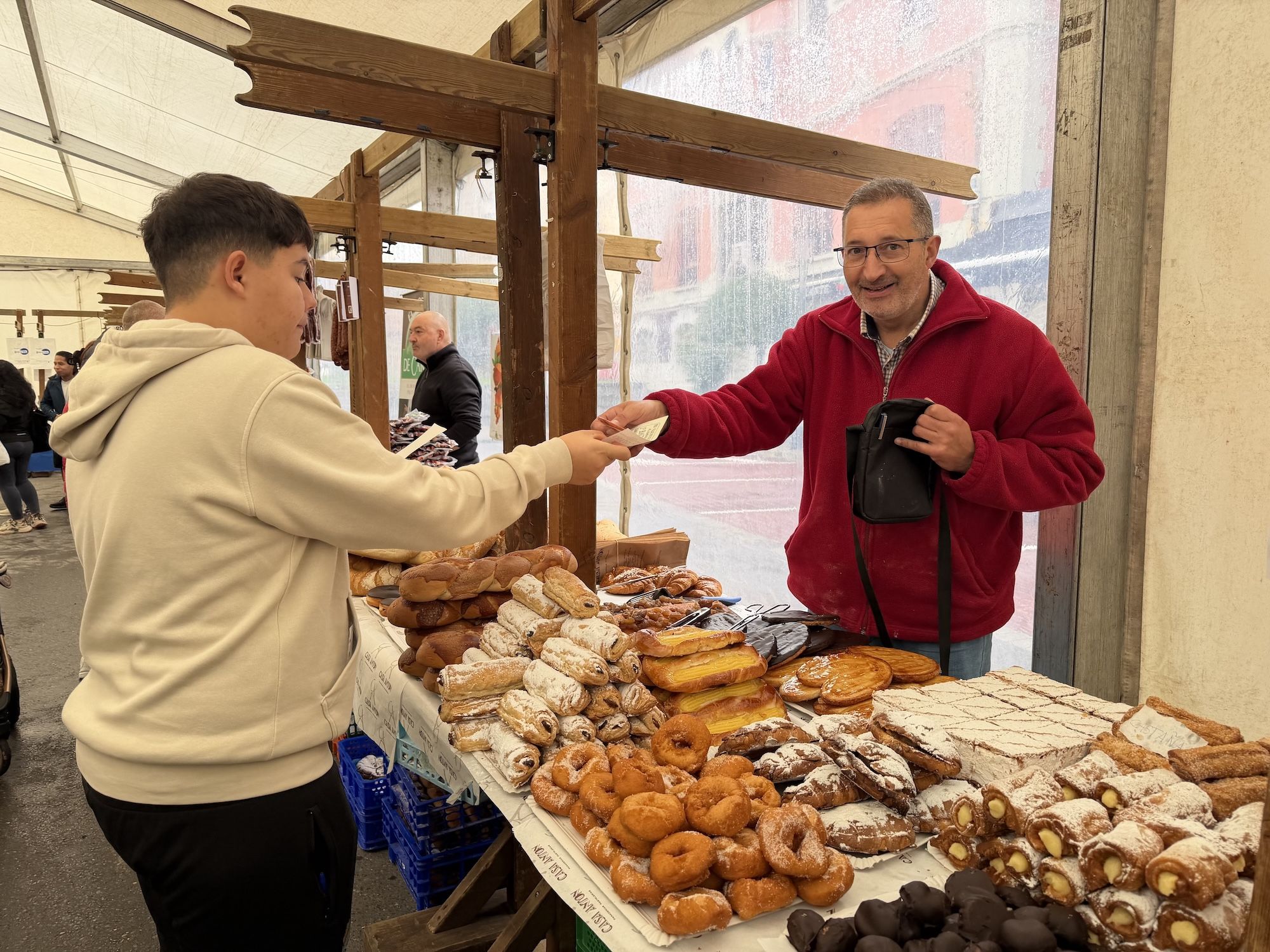 Concurso de castañas y productos de la huerta en Arriondas
