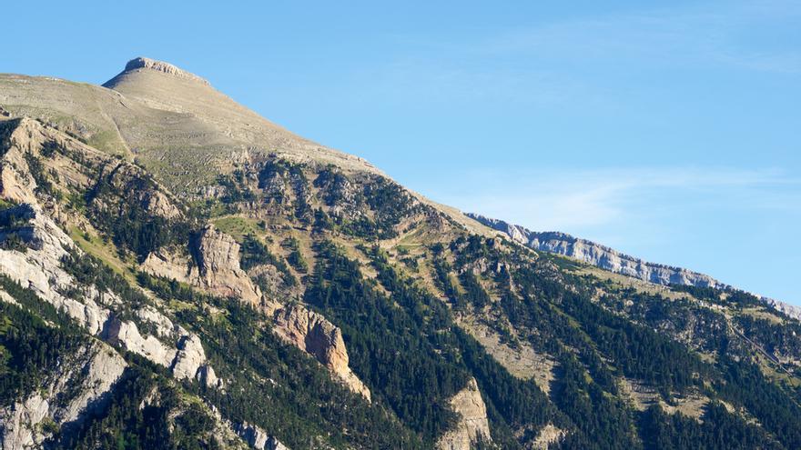 PICO Collarada | Fallece un montañero madrileño tras precipitarse por una pendiente en Huesca