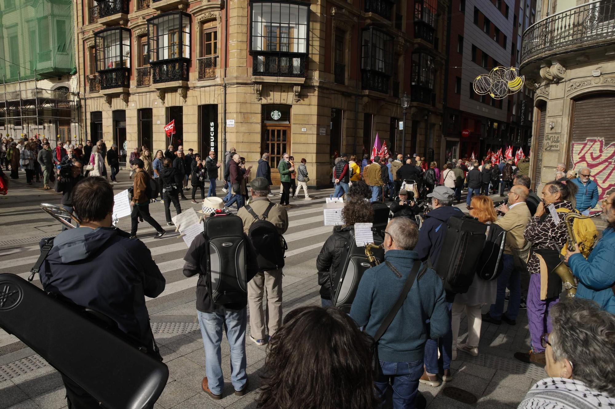 La movilización por la salud pública en Gijón, en imágenes