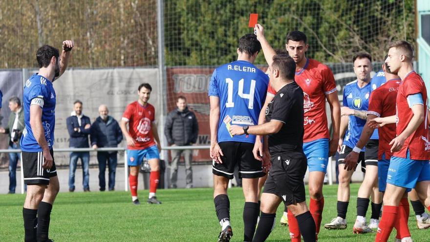 TERCERA FEDERACIÓN ASTURIAS FÚTBOL | Así fue la jornada en Tercera Federación: un Ferrari anda suelto por Sotrondio, un líder que arrolla y una victoria agónica