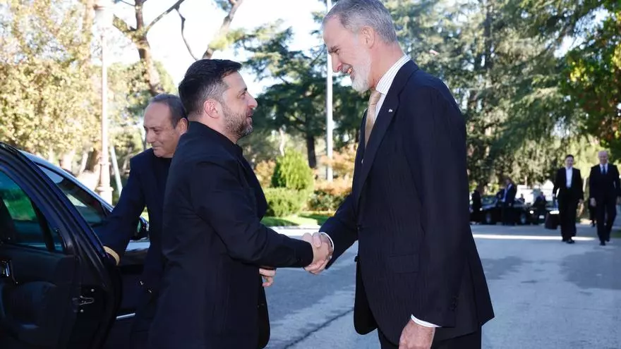 Felipe VI se reúne con el presidente de Ucrania, Volodymyr Zelensky