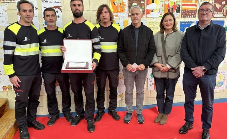 FERIA MIEL BOAL | Boal escucha a sus apicultores y advierte de que la miel no solo esn u producto gastronímico, es «identidad»