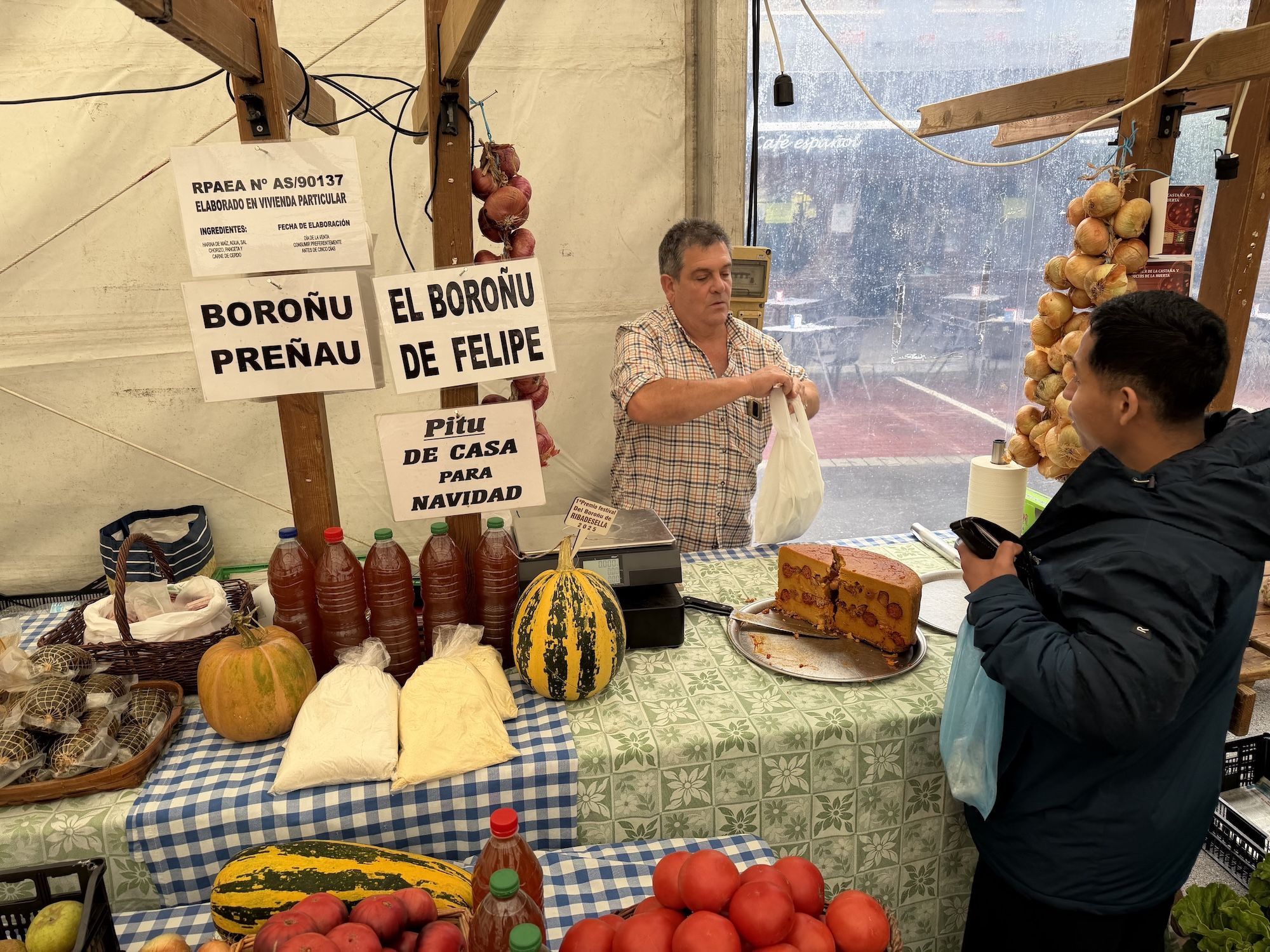 Concurso de castañas y productos de la huerta en Arriondas