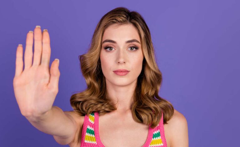 8 formas de decir que no y establecer límites saludables sin parecer antipático, según los expertos