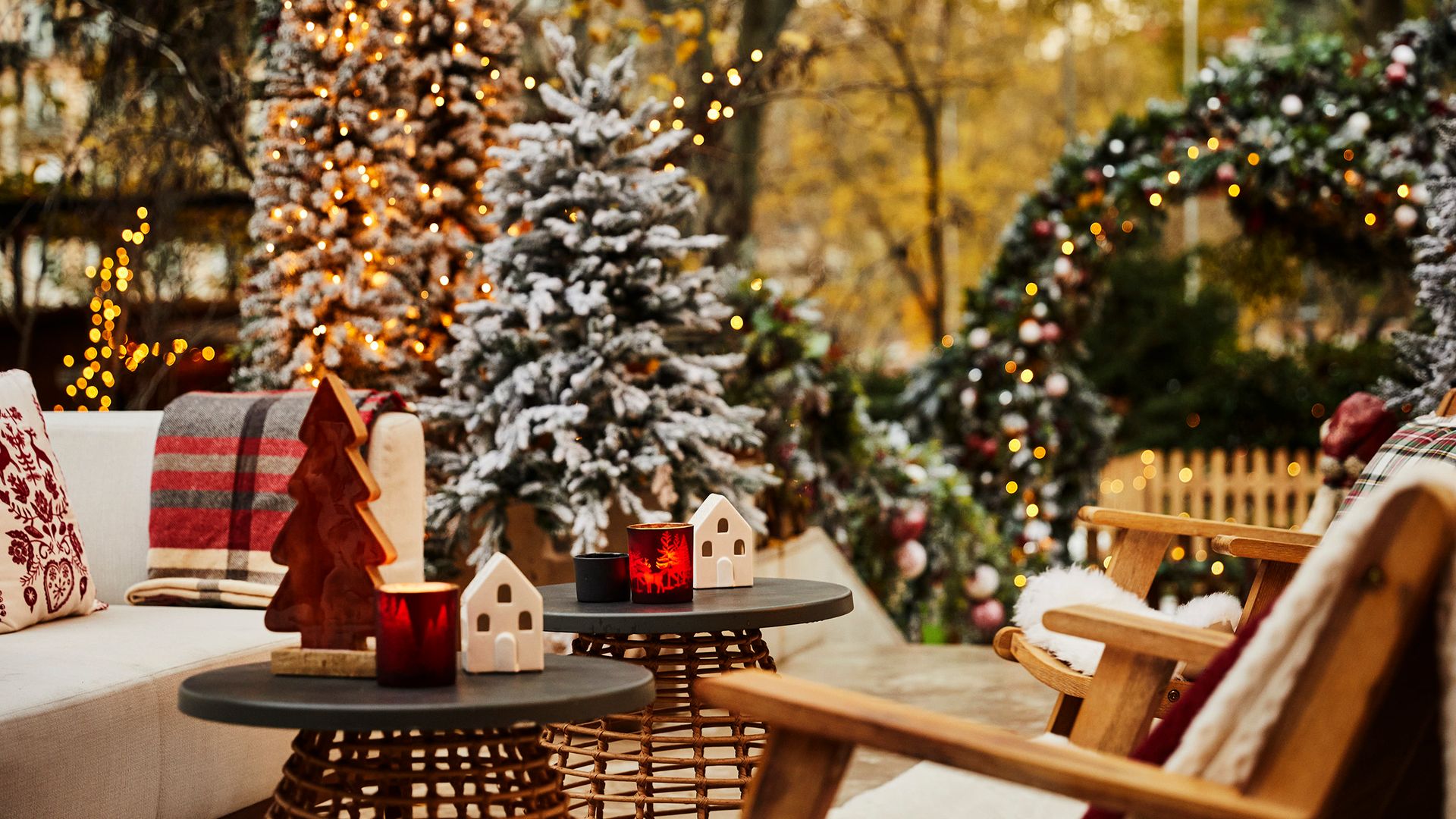 El hotel Rosewood Villamagna decorado de Navidad Ilumina Madrid