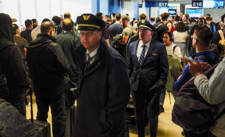 Trump amenaza a los controladores aéreos mientras continúan los problemas en los aeropuertos