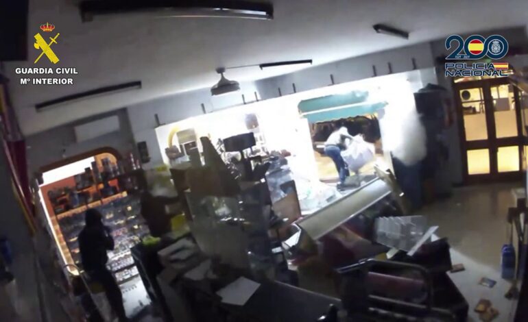 tragaperras, ibéricos y bicis, entre sus objetivos