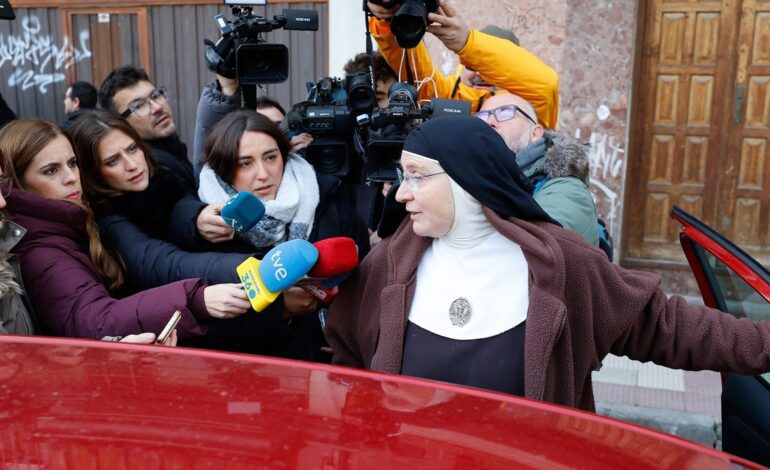 Detienen a otra de las exmonjas de Belorado y a un anticuario por la presunta venta irregular de patrimonio histórico