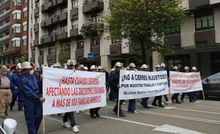 Tyc Narcea, una mina cerrada y reabierta en dos meses tras las protestas de trabajadores, empresarios y sindicatos