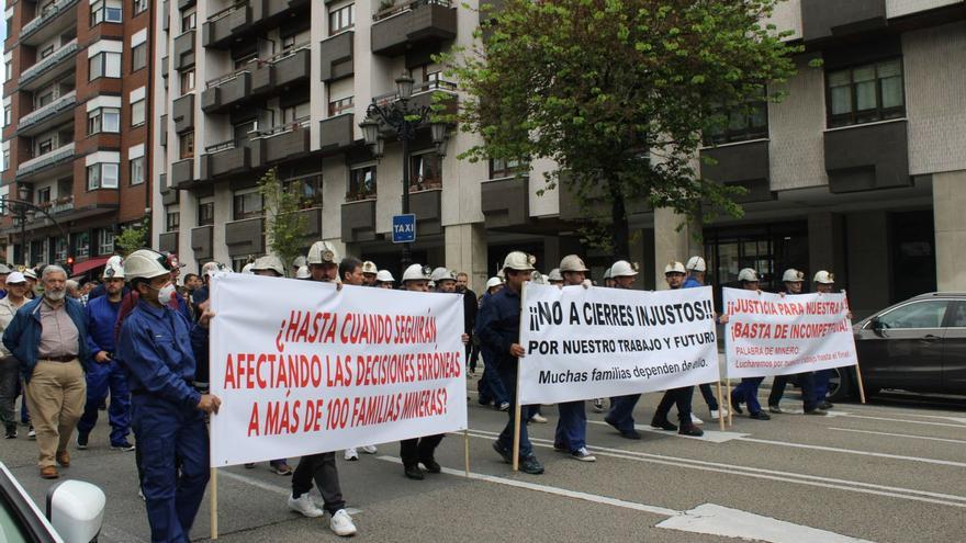 Tyc Narcea, una mina cerrada y reabierta en dos meses tras las protestas de trabajadores, empresarios y sindicatos