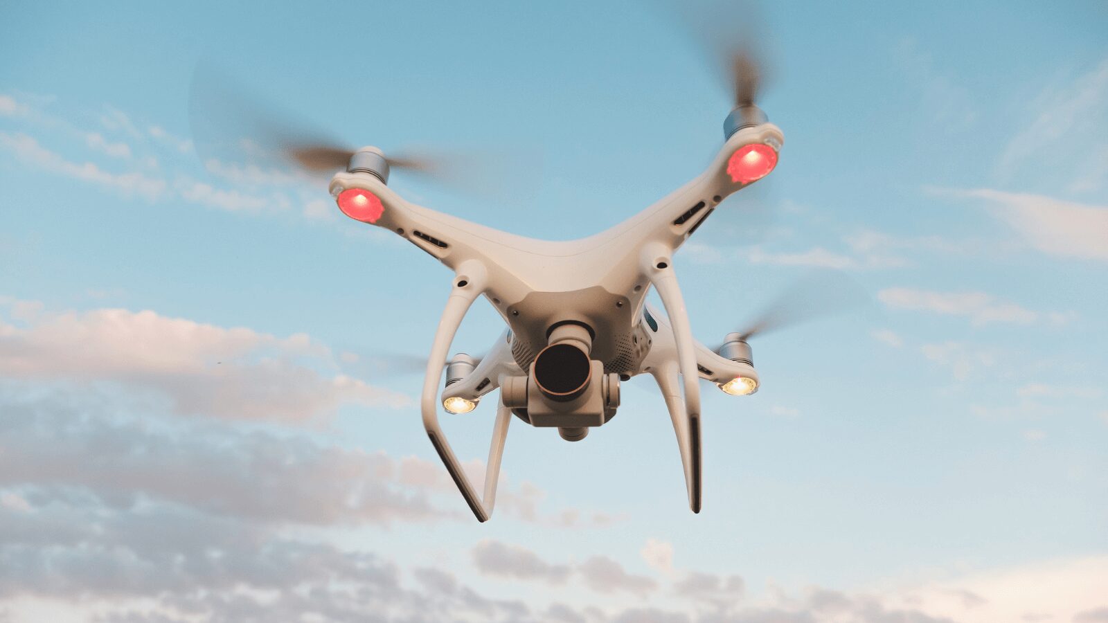 Mientras la OTAN debate la compra de drones, Ucrania está creando una industria millonaria en torno a ellos