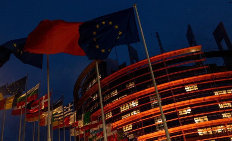 VIOLENCIA DE GÉNERO | La Eurocámara conmemora 25N entre la rabia de las eurodiputadas y los abucheos de la ultraderecha