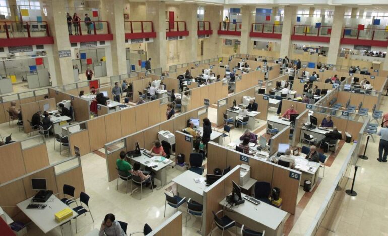 SUELDOS FUNCIONARIOS 2028 | Así quedarían los sueldos de los funcionarios hasta 2028 entre los grupos A1, A2, B, C1, C2 y E