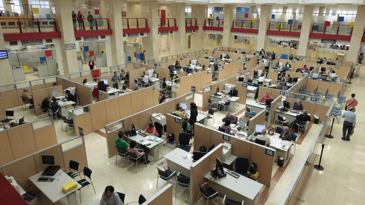 SUELDOS FUNCIONARIOS 2028 | Así quedarían los sueldos de los funcionarios hasta 2028 entre los grupos A1, A2, B, C1, C2 y E