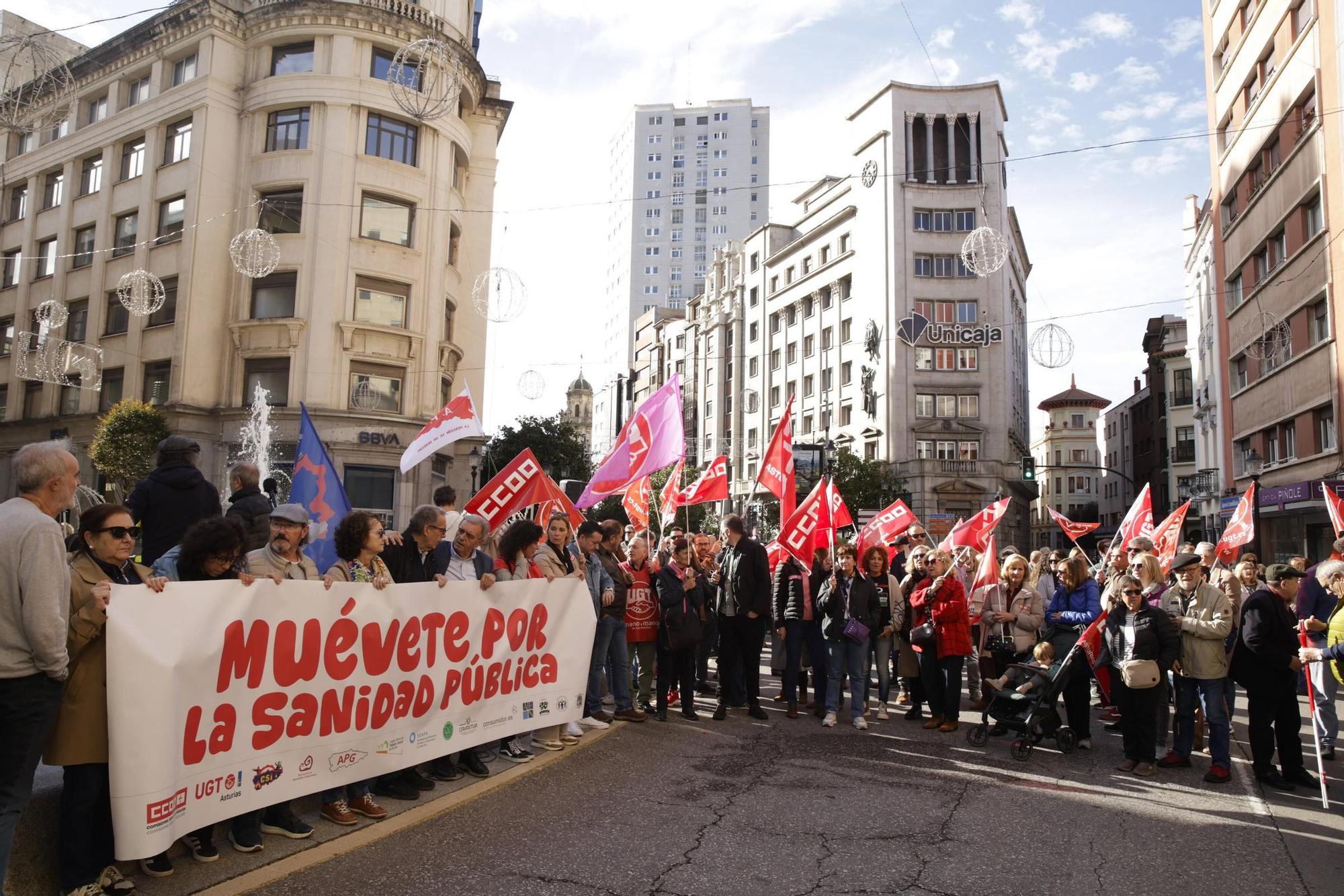 La movilización por la salud pública en Gijón, en imágenes