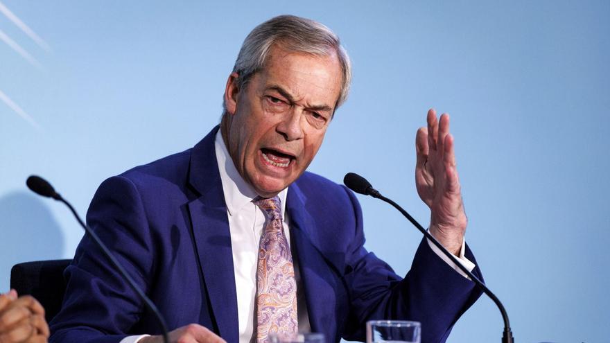 REINO UNIDO | «Gaseadlos a todos»: El populista británico Nigel Farage, señalado por hacer comentarios racistas y antisemitas en su etapa de estudiante