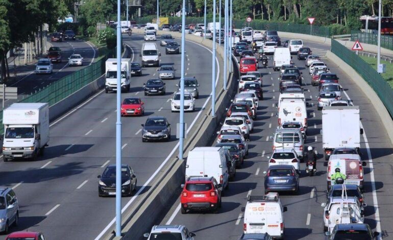 Una marcha lenta en contra de las ZBE provoca retenciones en el acceso norte a Barcelona